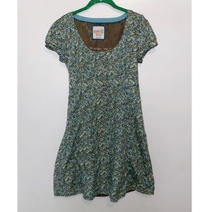 Women’s dress